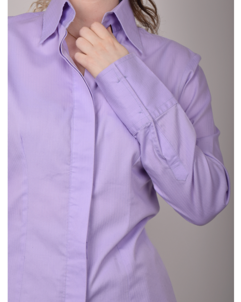 Vintage - Lavender Fitted Button Up Top